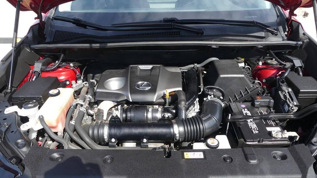 2017 Lexus NX Image 35