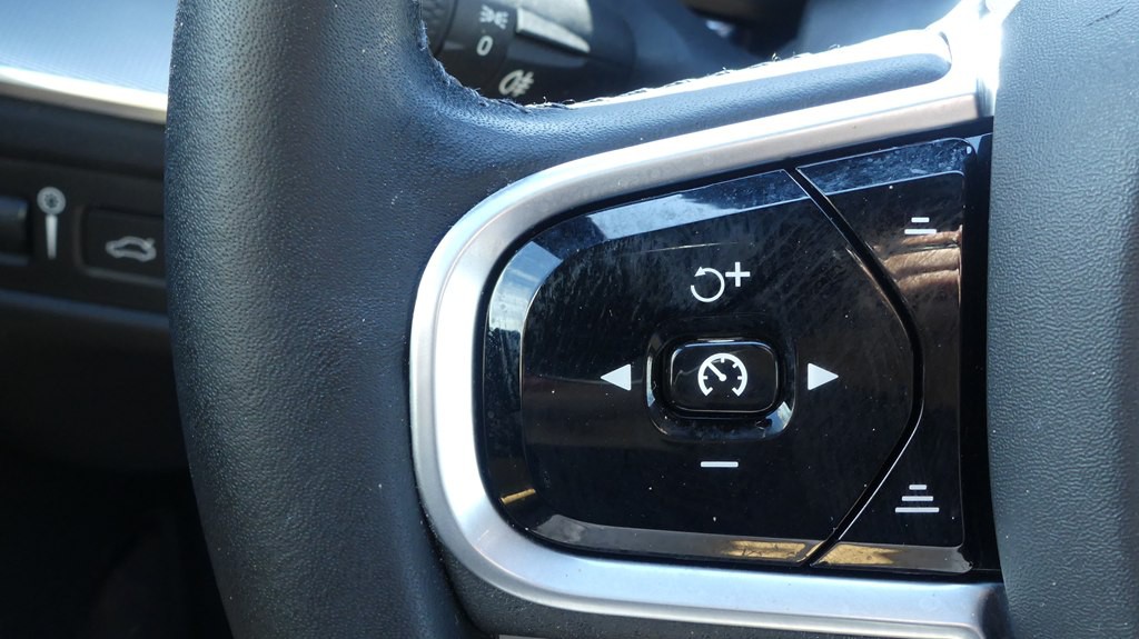 2019 Volvo XC60 Image 17