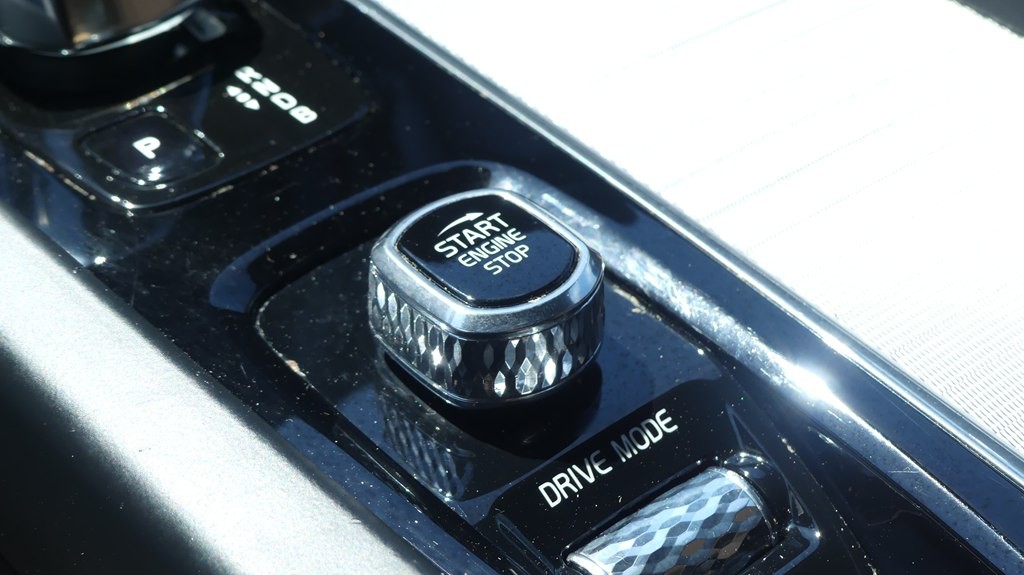 2019 Volvo XC60 Image 25