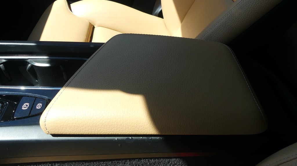 2019 Volvo XC60 Image 26