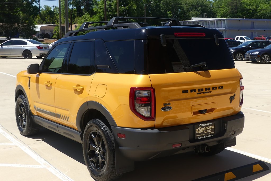 2021 Ford Bronco Image 4