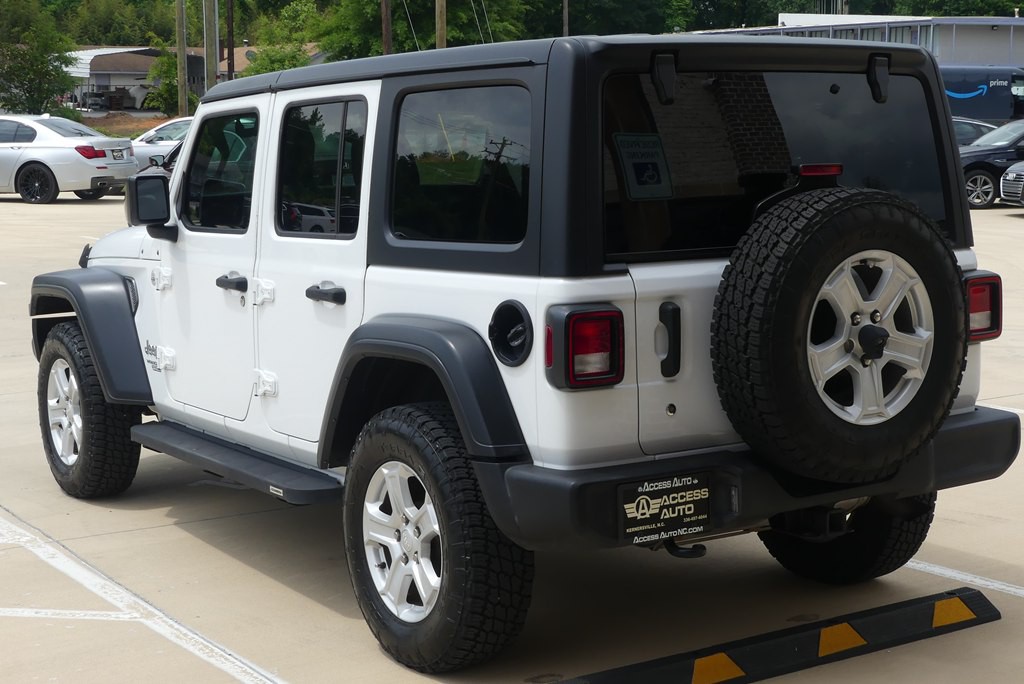 2018 Jeep Wrangler Unlimited Image 3