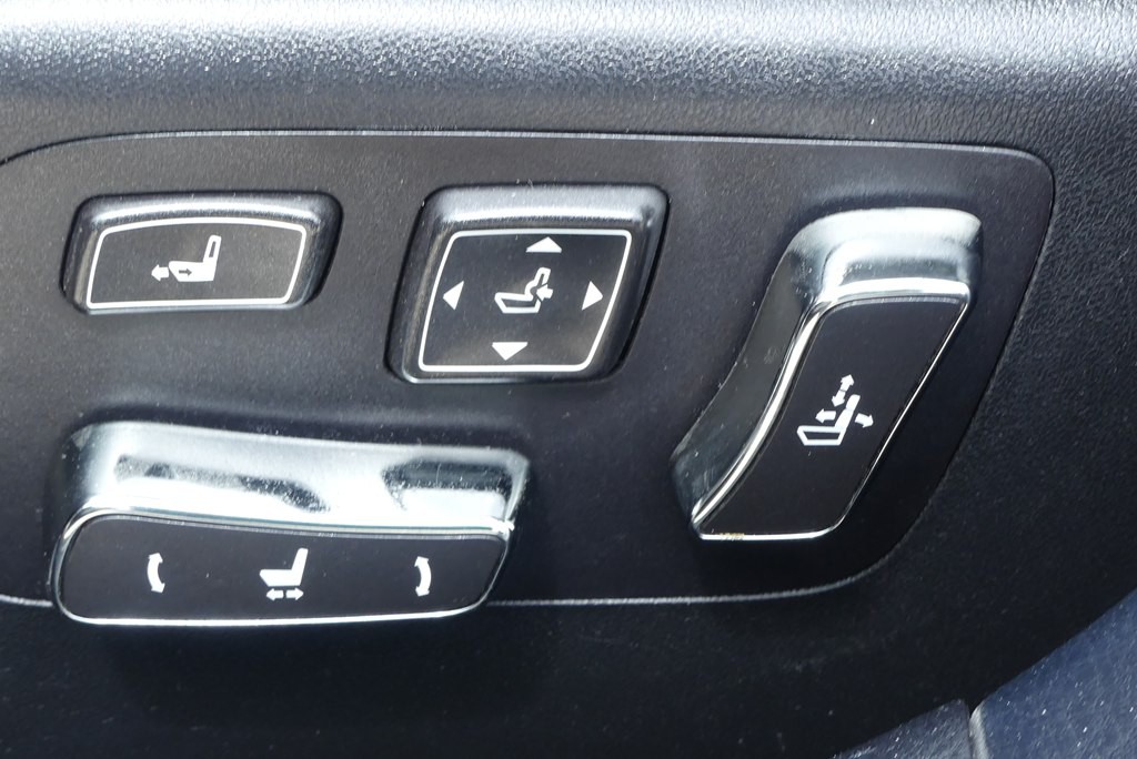 2014 Lexus LS Image 12