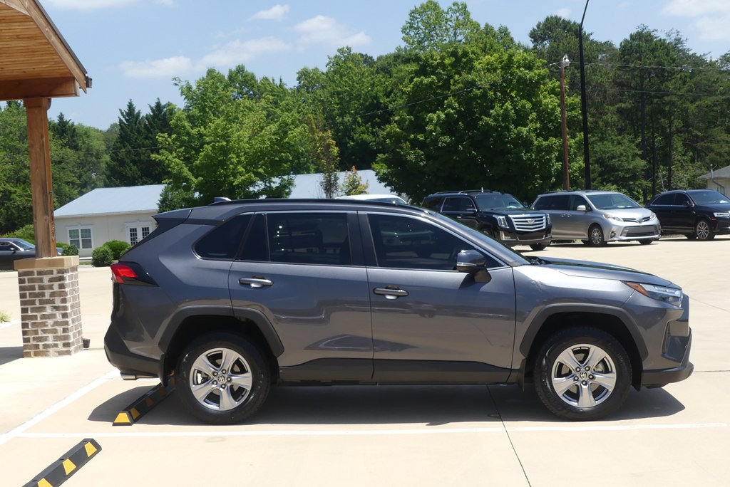 2022 Toyota Rav4 Image 6