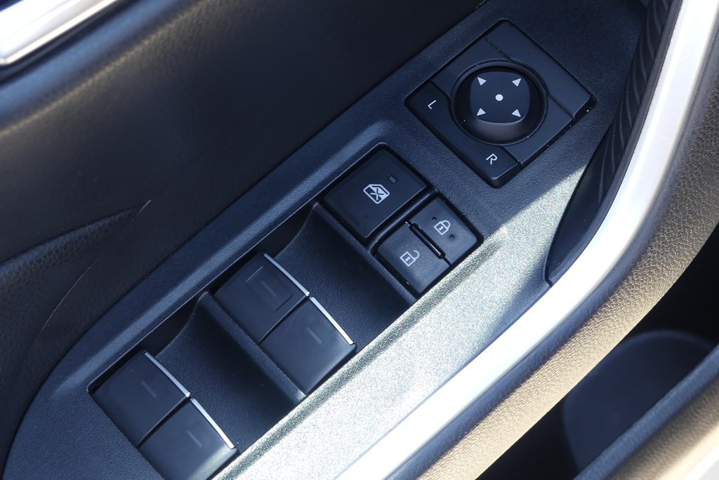 2022 Toyota Rav4 Image 10