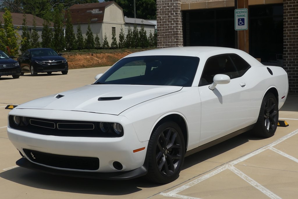 2021 Dodge Challenger Image 1