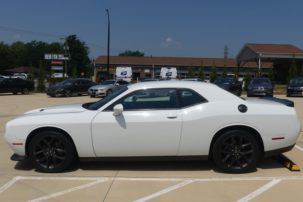2021 Dodge Challenger Image 2