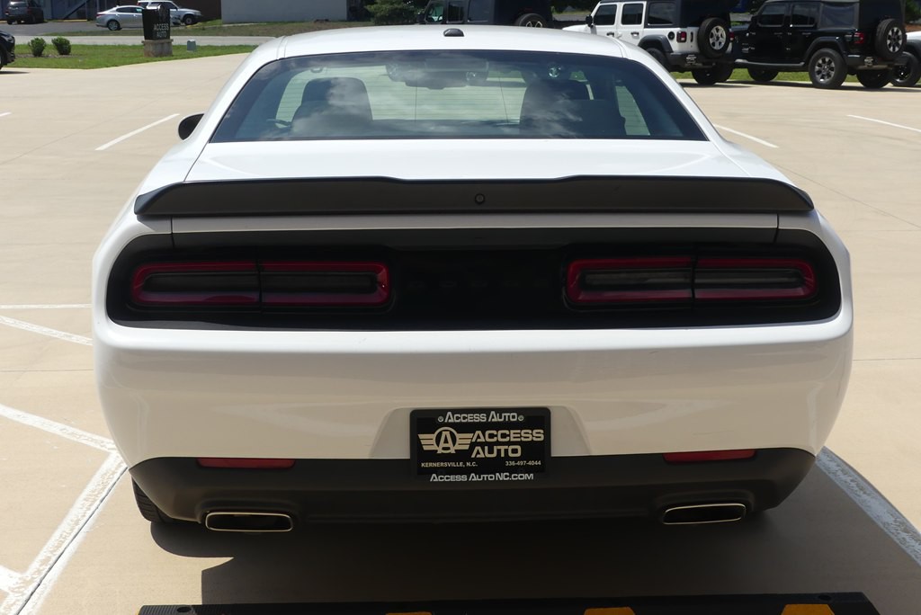 2021 Dodge Challenger Image 4