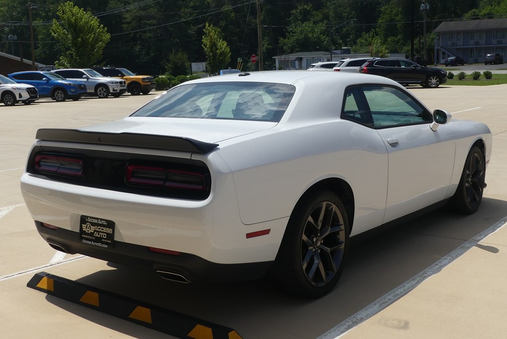2021 Dodge Challenger Image 5