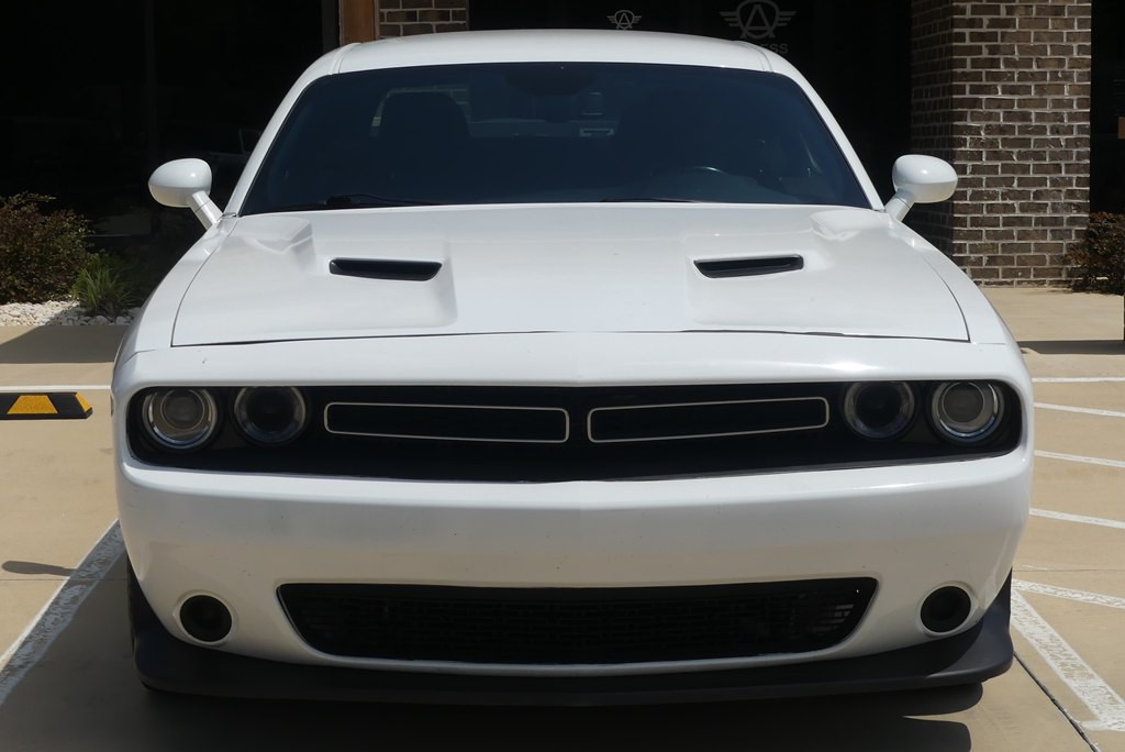 2021 Dodge Challenger Image 8