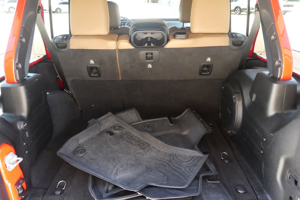 2020 Jeep Wrangler Unlimited Image 32