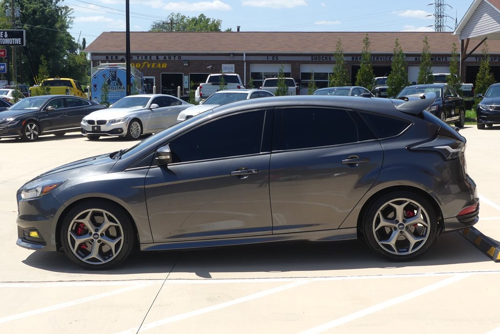 2018 Ford Focus Image 2