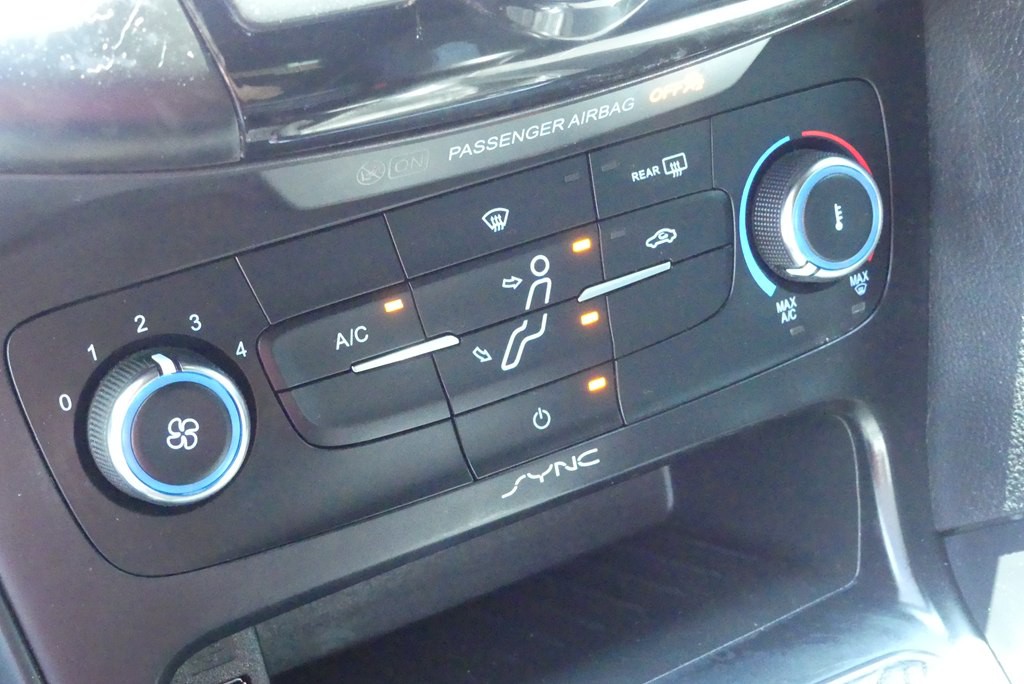 2018 Ford Focus Image 25