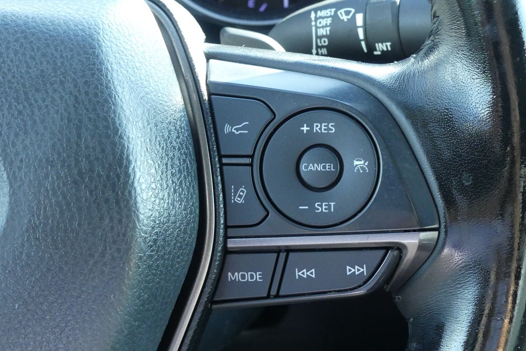2022 Toyota Camry Image 17