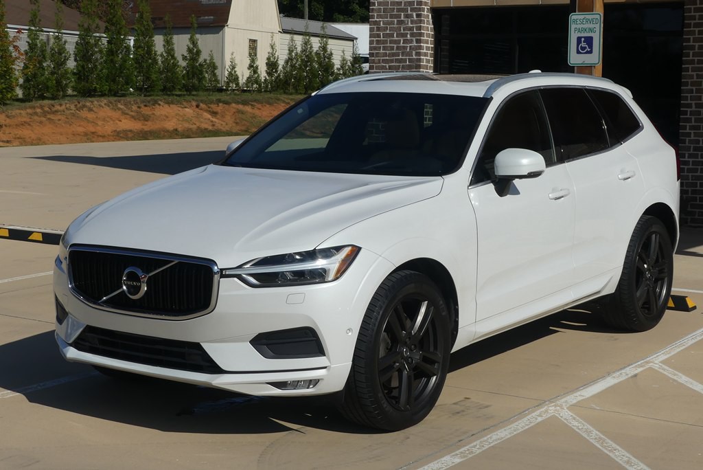2018 Volvo XC60 Image 1