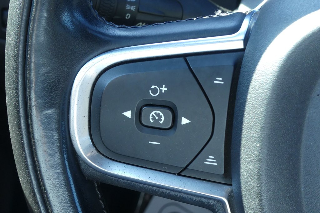2018 Volvo XC60 Image 19