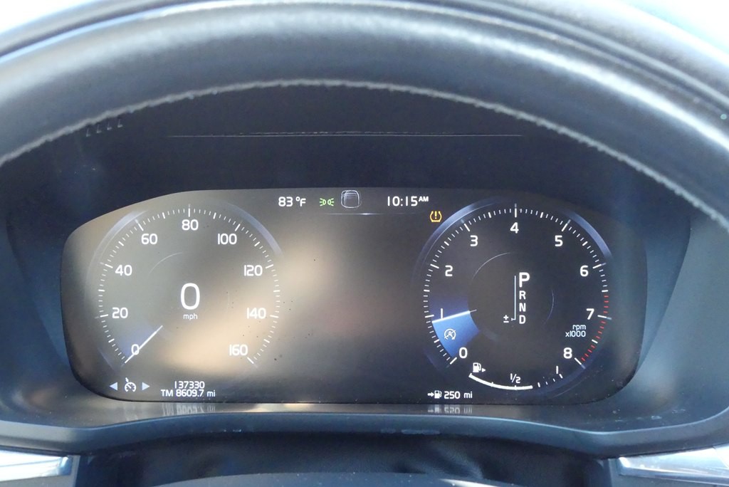 2018 Volvo XC60 Image 21