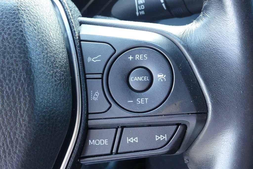 2019 Toyota Camry Image 15