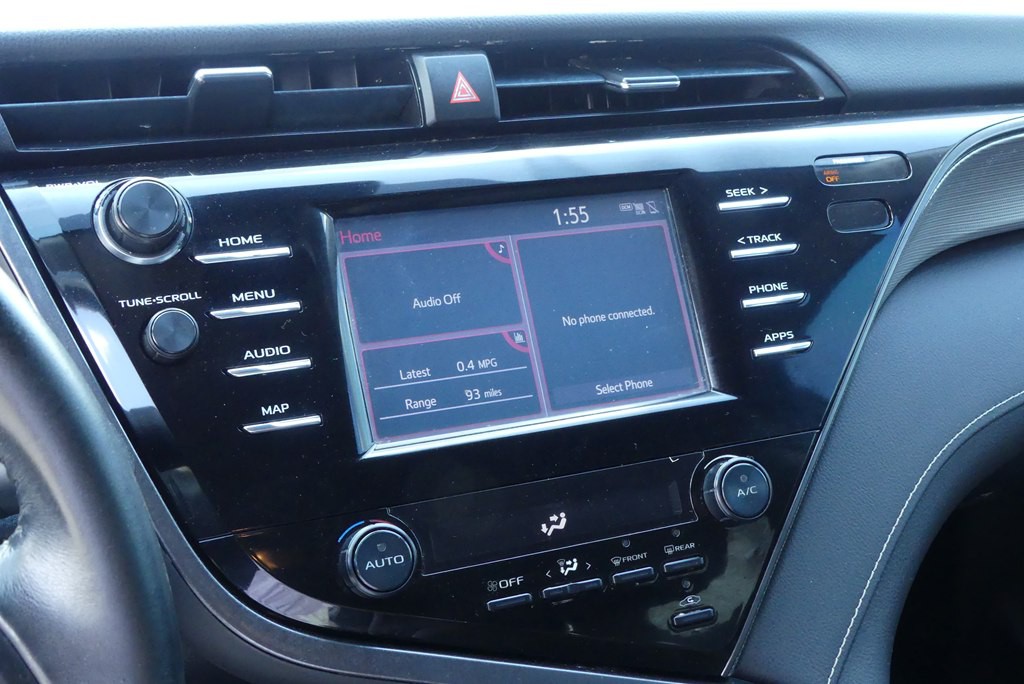 2019 Toyota Camry Image 18