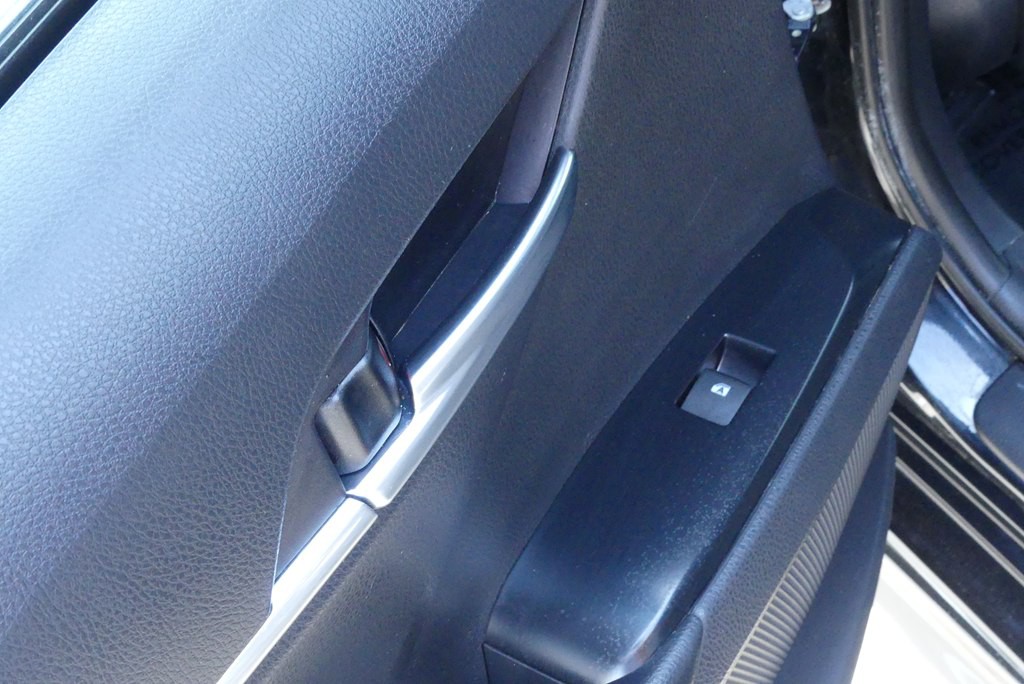 2019 Toyota Camry Image 25