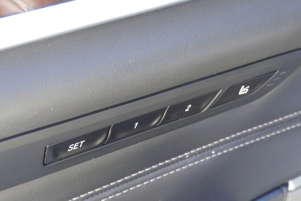 2019 BMW 5 Series Image 12