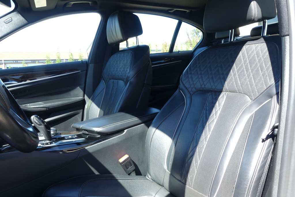 2019 BMW 5 Series Image 15