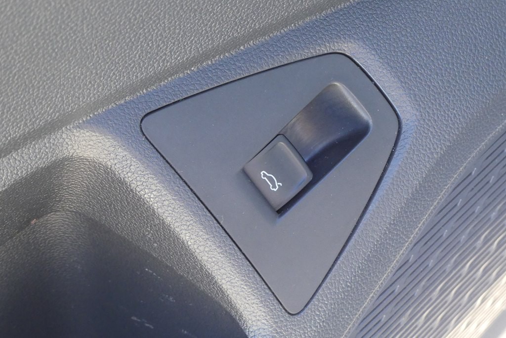 2025 Volkswagen Jetta Image 12