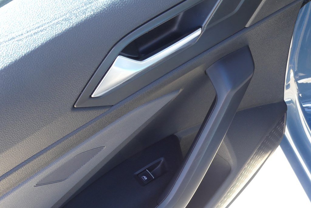 2025 Volkswagen Jetta Image 32