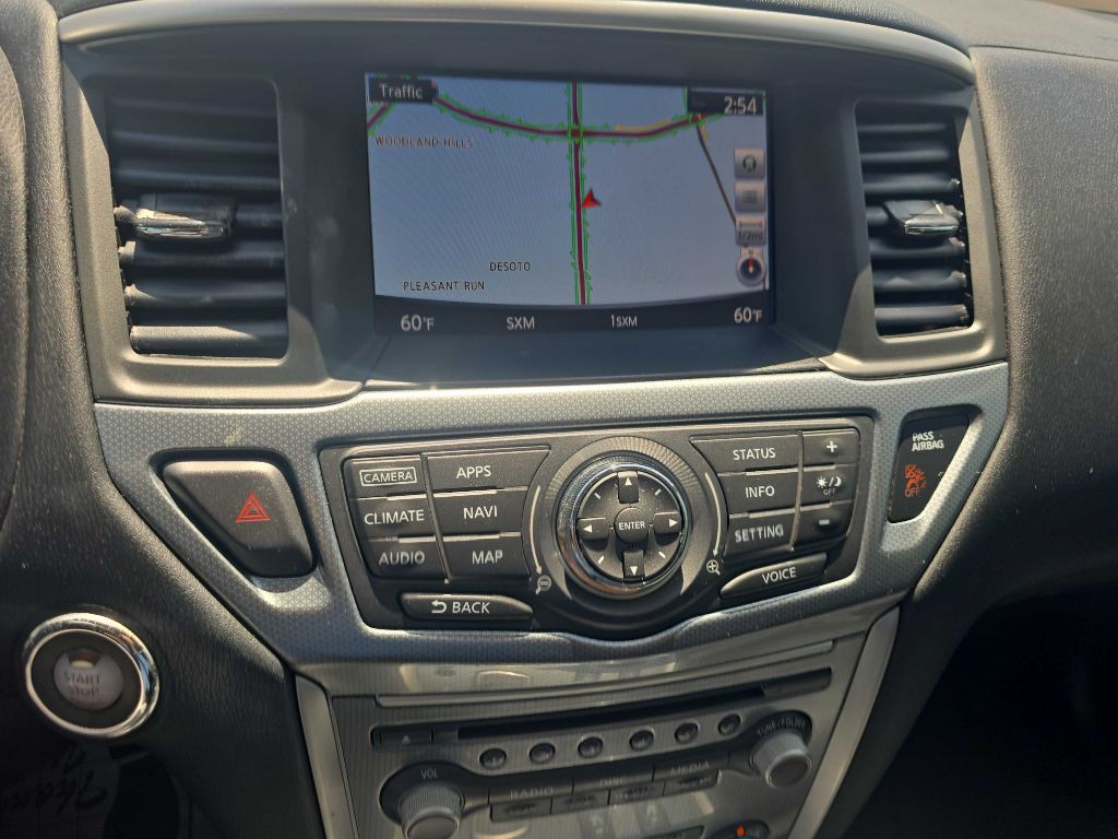 2017 Nissan Pathfinder Image 8