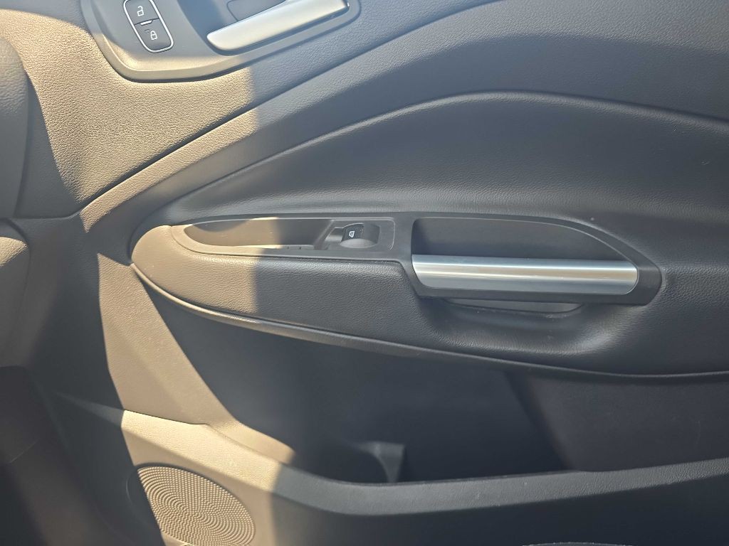 2018 Ford Escape Image 8