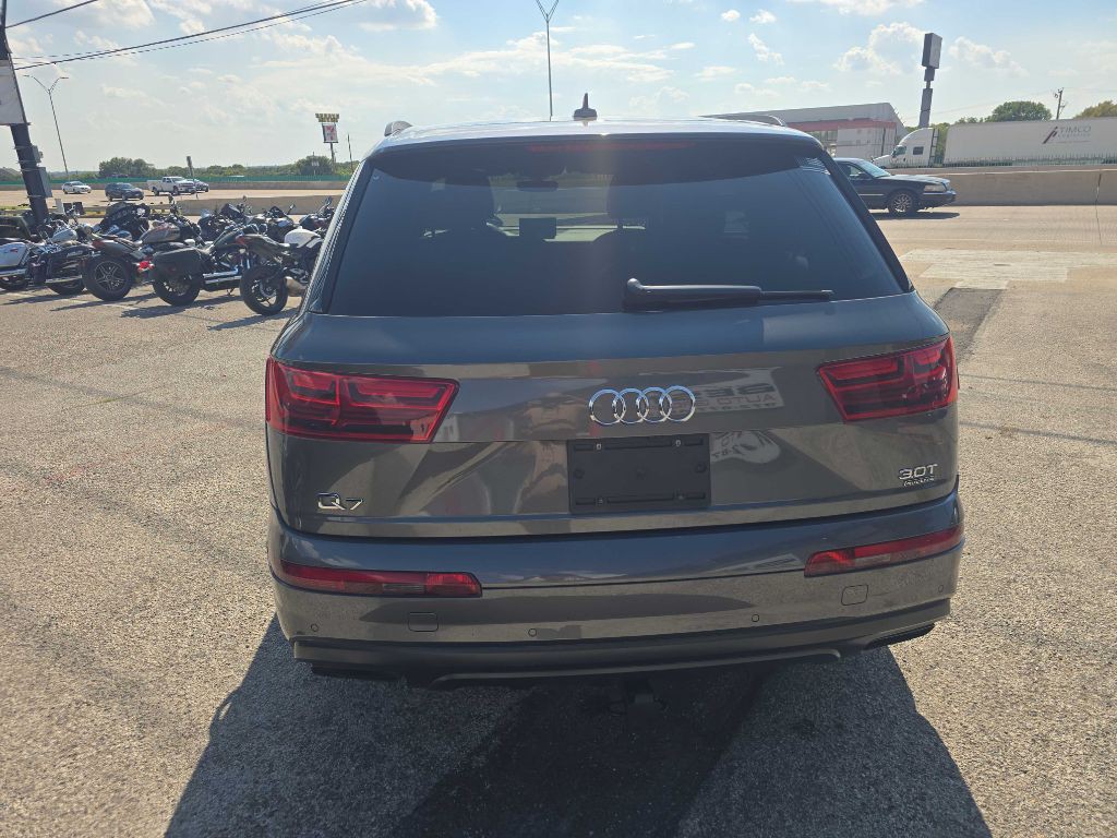 2018 Audi Q7 Image 3