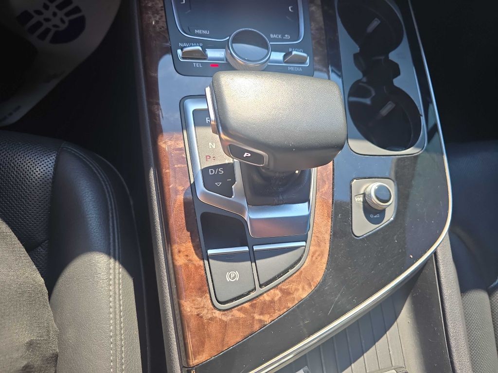 2018 Audi Q7 Image 12