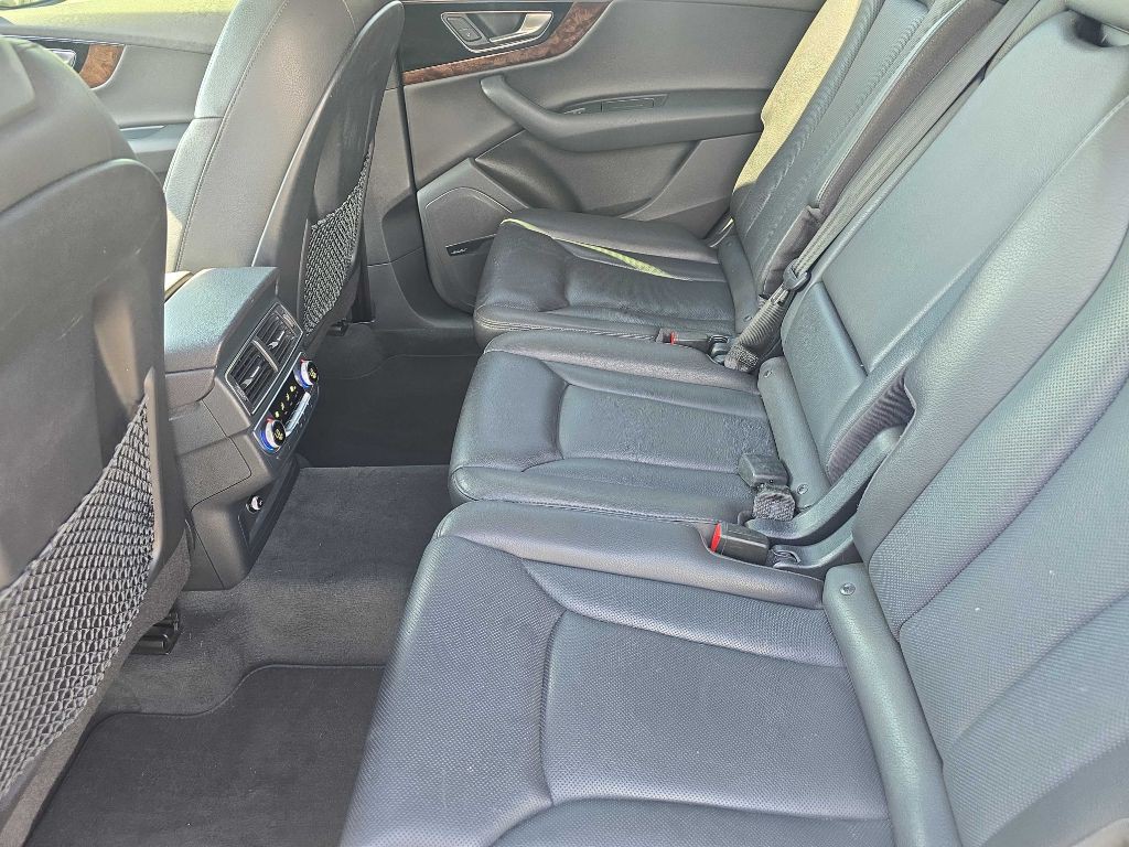 2018 Audi Q7 Image 14