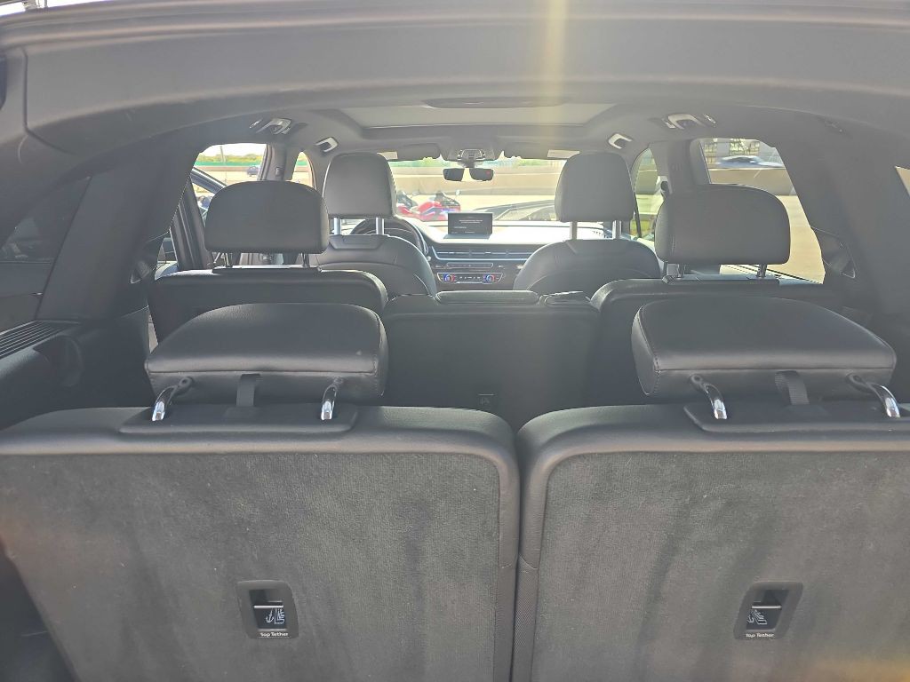 2018 Audi Q7 Image 16