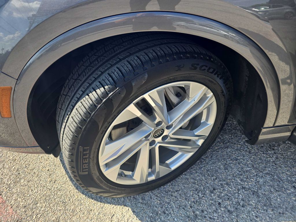 2018 Audi Q7 Image 19