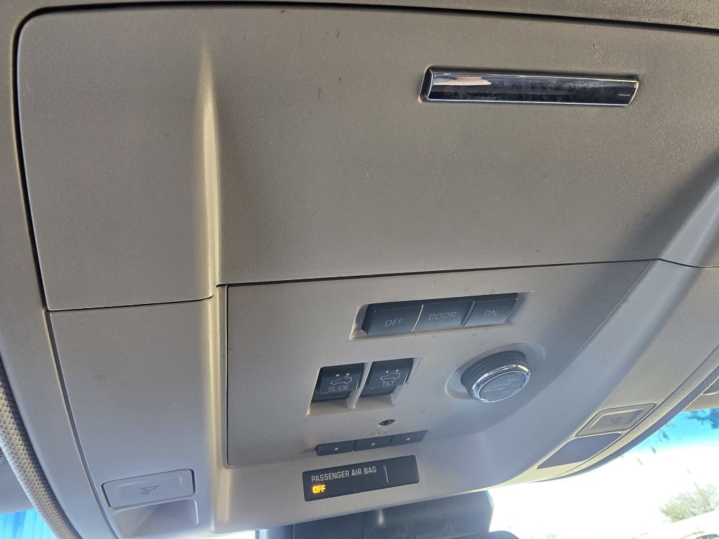 2015 Chevrolet Tahoe Image 8