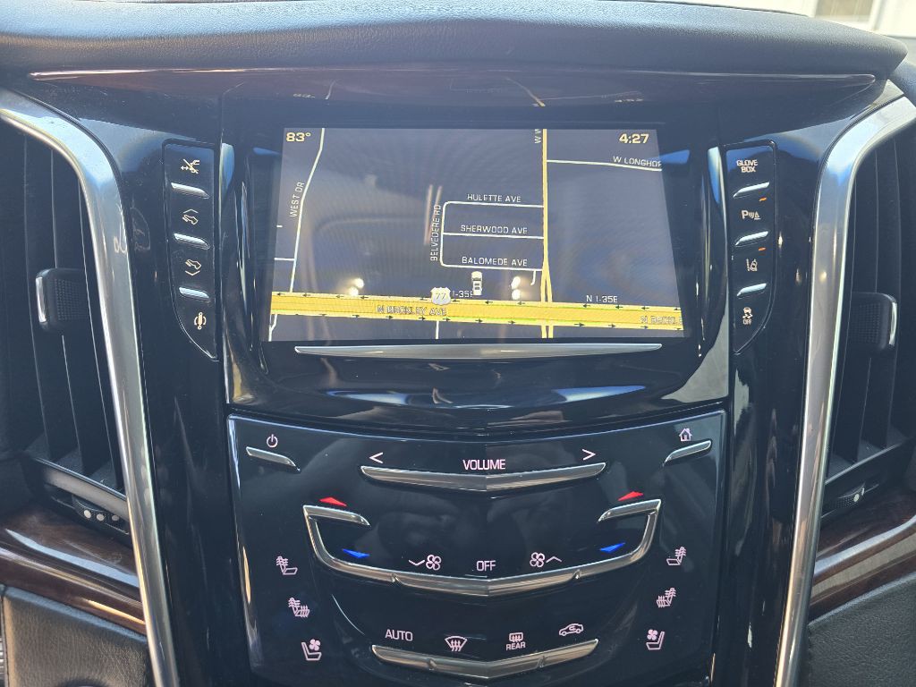 2015 Cadillac Escalade Image 15