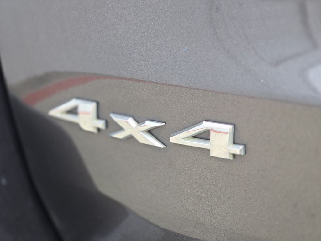 2016 Jeep Grand Cherokee Image 38