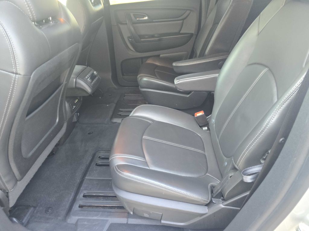 2016 Chevrolet Traverse Image 11