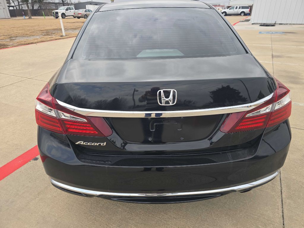 2016 Honda Accord Image 4