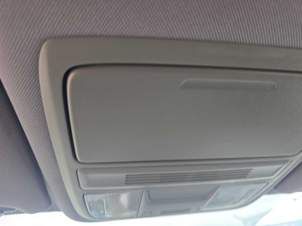 2016 Honda Accord Image 9