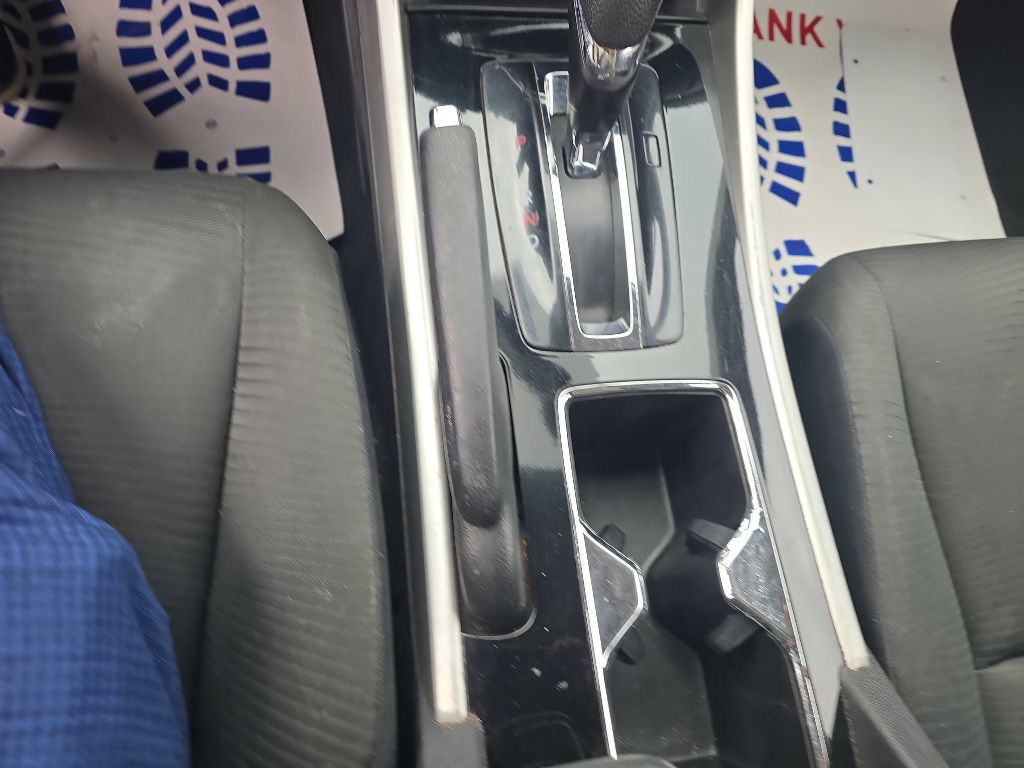 2016 Honda Accord Image 10