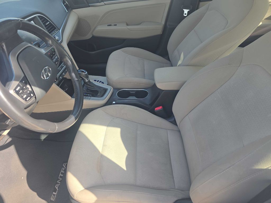 2018 Hyundai Elantra Image 5