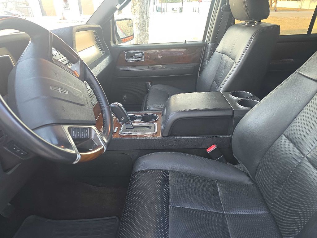 2013 Lincoln Navigator Image 6
