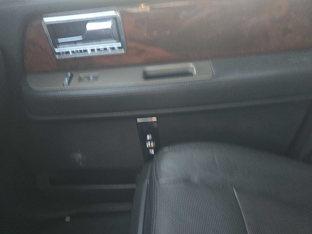 2013 Lincoln Navigator Image 12