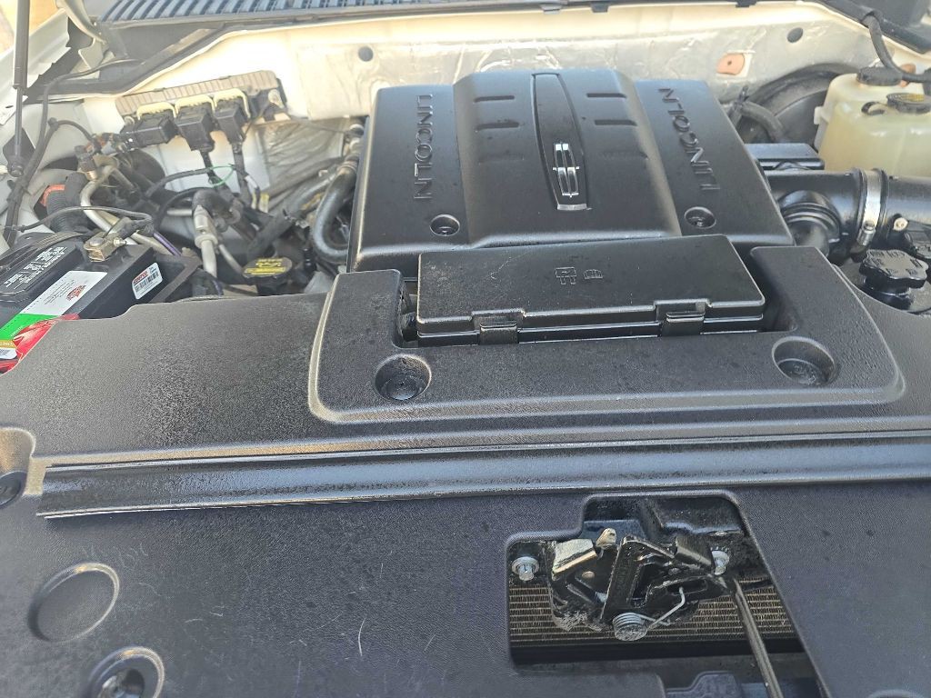 2013 Lincoln Navigator Image 14