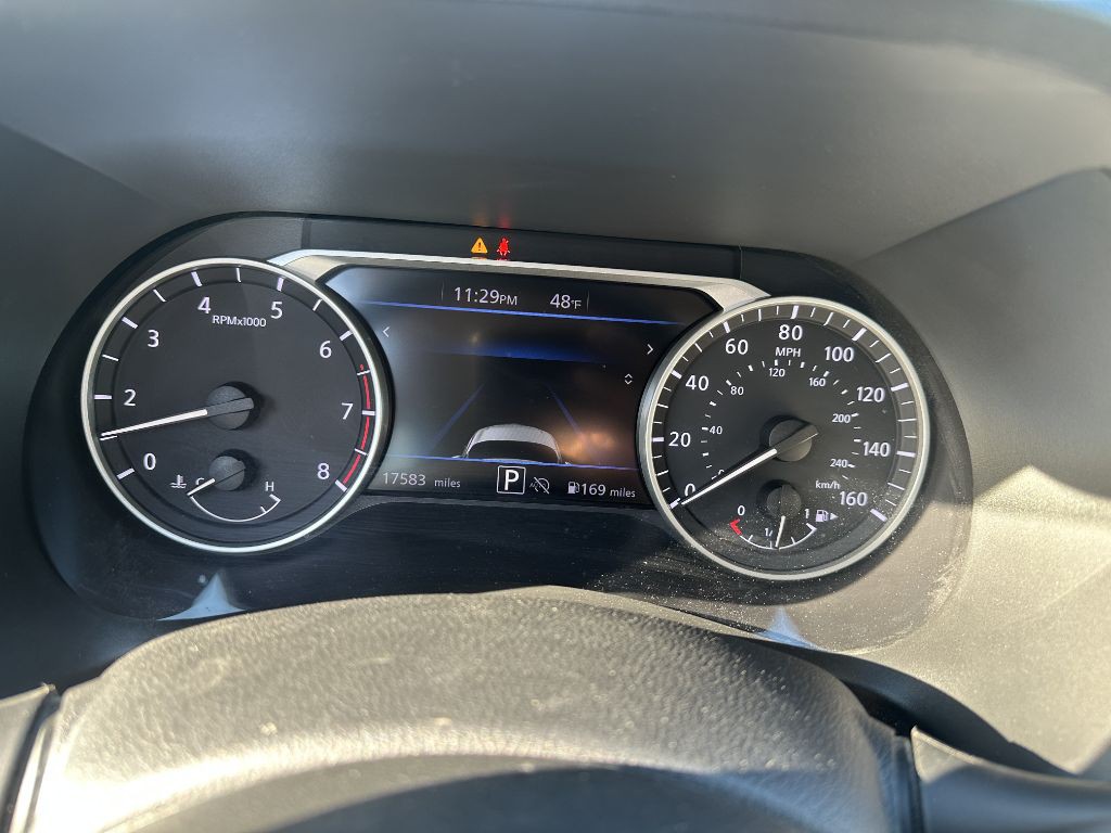 2025 Nissan Sentra Image 9