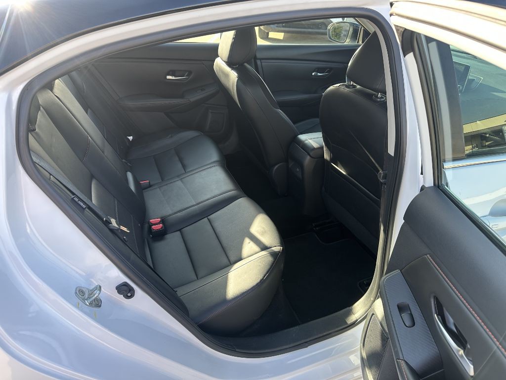 2025 Nissan Sentra Image 12