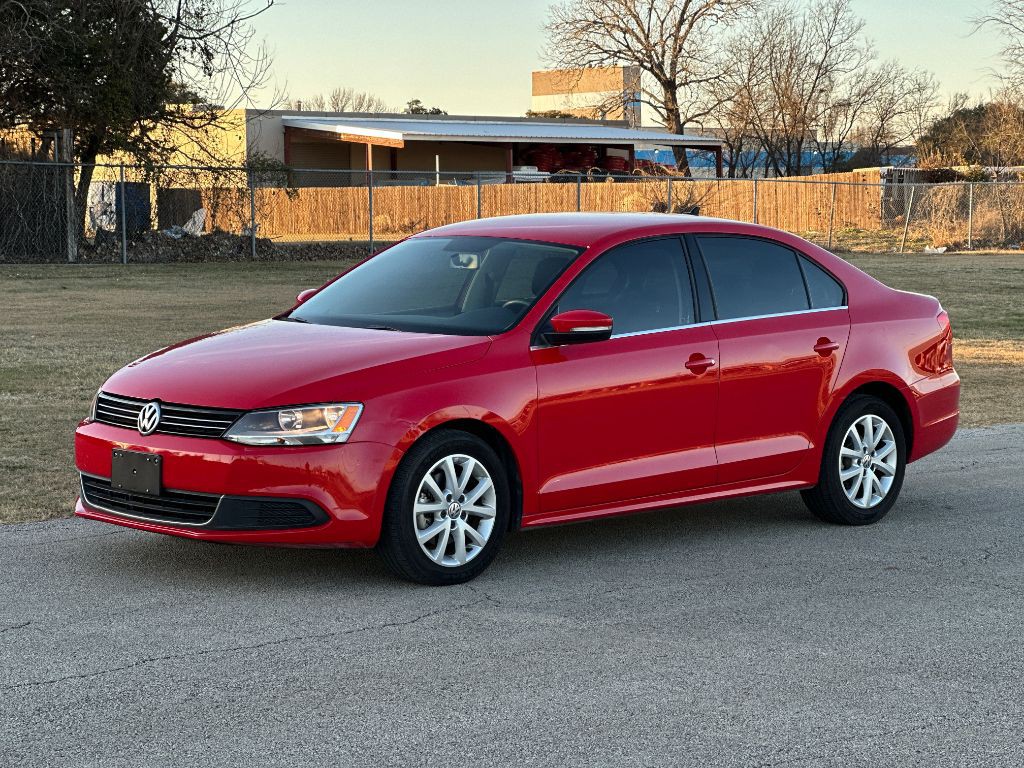 2013 Volkswagen Jetta Image 2