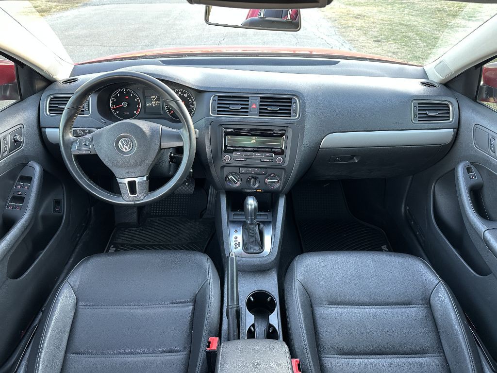 2013 Volkswagen Jetta Image 8